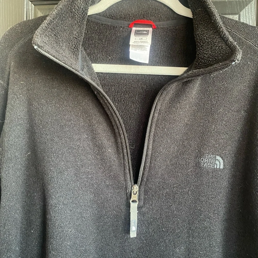 The North Face Men's Textured Cap Rock Fleece 1/4 Zip Pullover-Size L